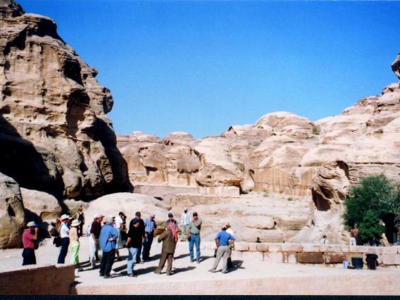 Board 2005 S-Jordan Petra Entrance